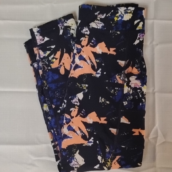 ❤️ Pop Fit Set Pink and Floral Women's Leggings Excellent Condition Size Medium - Picture 5 of 6